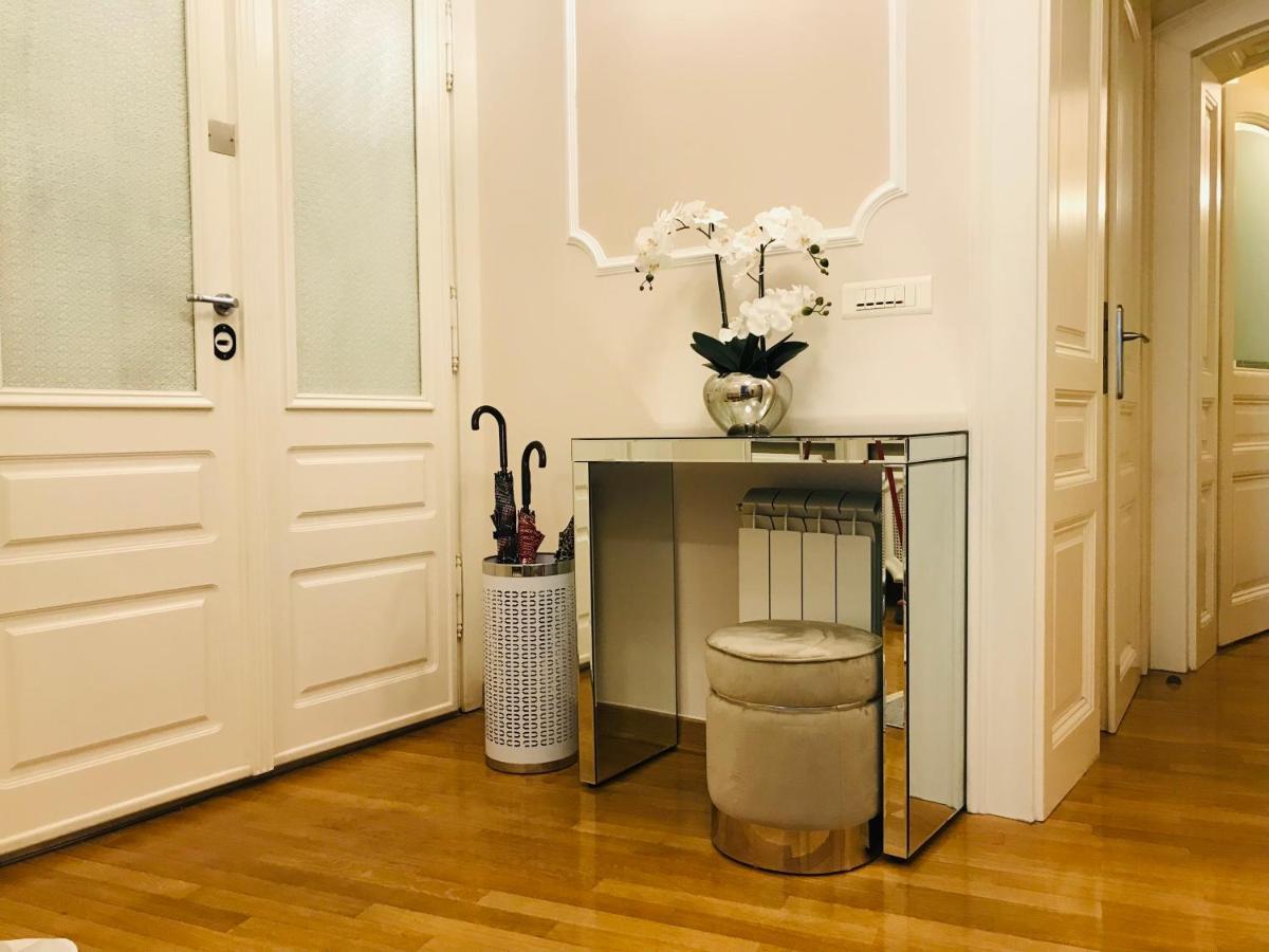 Knez Sima Jacuzzi, 3 Bedrooms, Balcony In Stari Grad Belgrado Esterno foto
