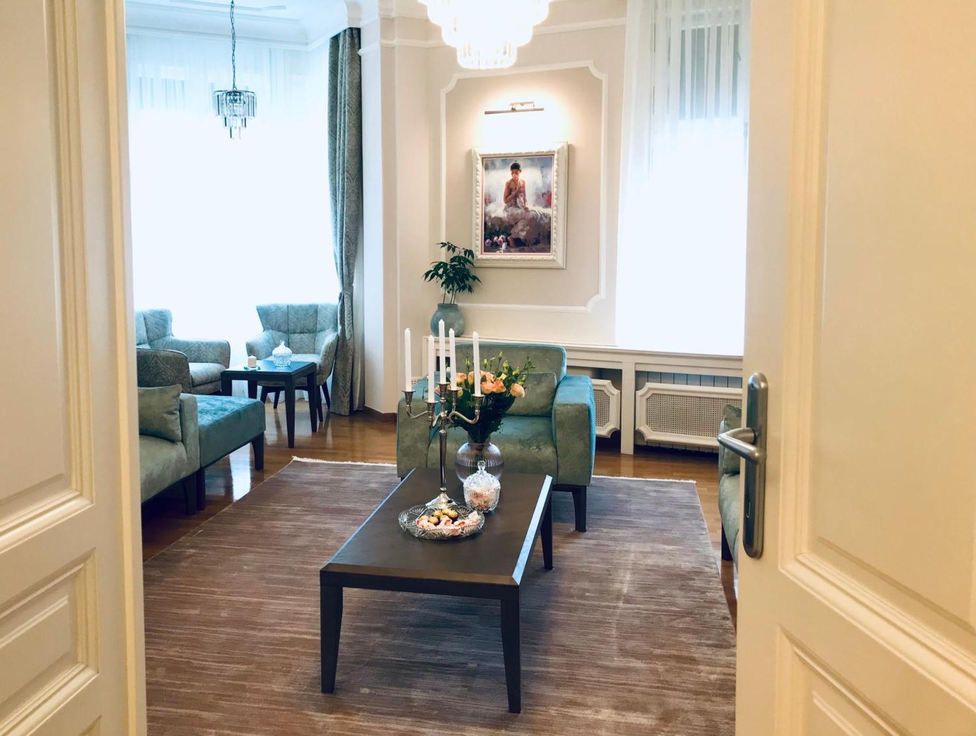 Knez Sima Jacuzzi, 3 Bedrooms, Balcony In Stari Grad Belgrado Esterno foto